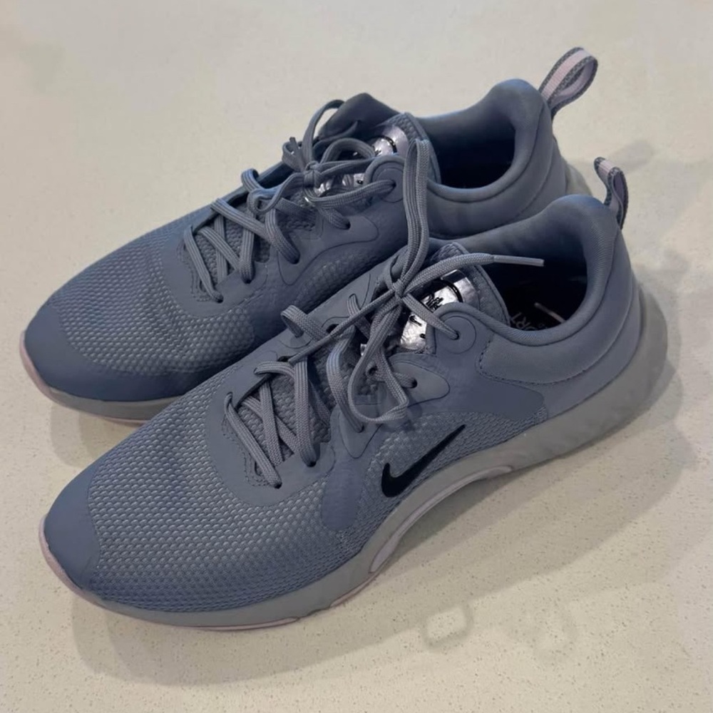 Nike Running Shoes Size 8.5 Women